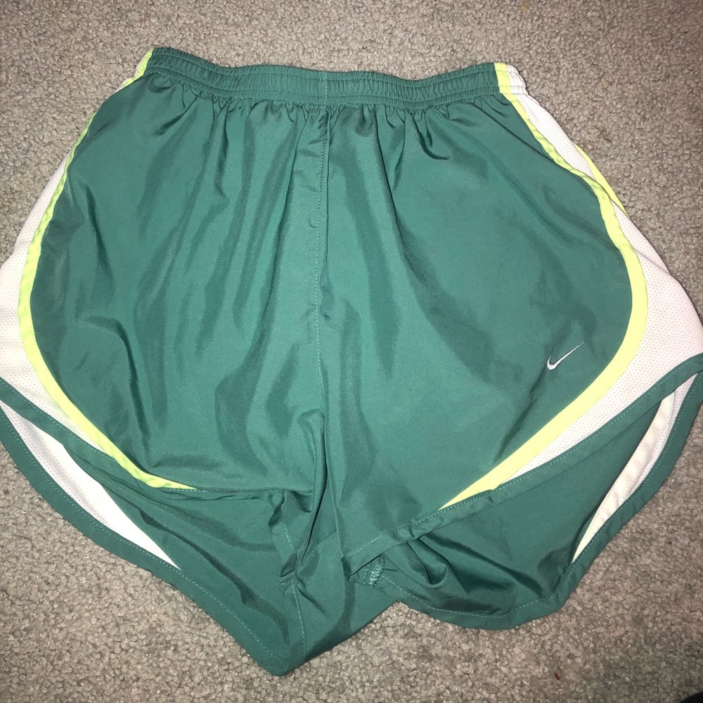 Nike Tempo Women’s Dri-Fit Shorts